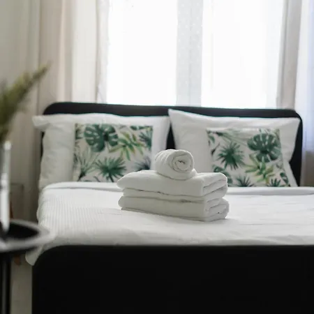 Main Square Homely Apartman *